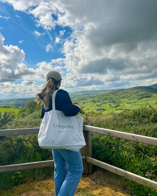 The Ultimate Vegan Christmas Gift Guide for 2024